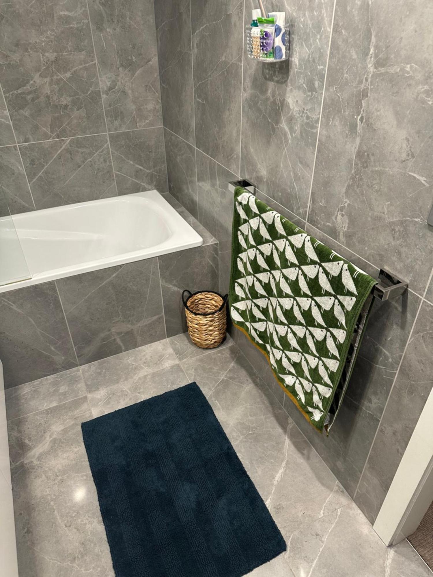 Private 1 Bed Accom With Bathroom In A 3 Bed Apartment - Melb Cbd, Regency Towers - Free Parking, Wifi And Pool Melbourne Exterior foto
